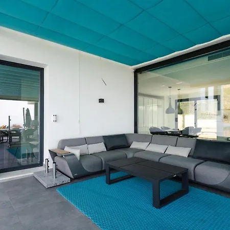 Luxury Tomillo Villa *